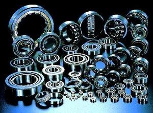 The most common types of bearings found in manual transmissions are plain, ball, roller, tapered roller, and needle. Learn how heat and friction destroys bearings.